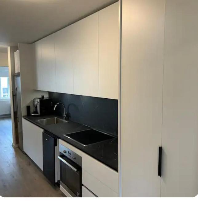 Apartment Close To The Airport Keflavik Bagian luar foto